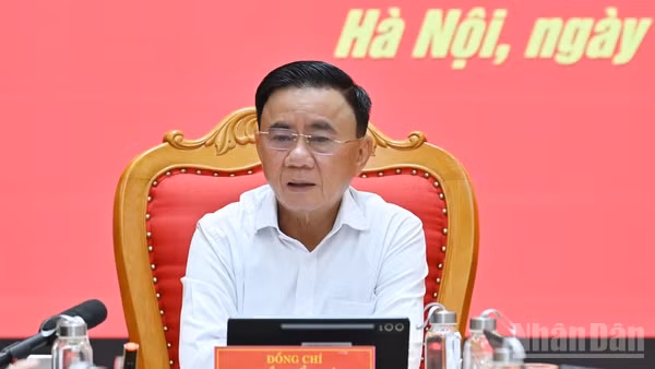 Đồng chí Trần Cẩm Tú, Ủy viên Bộ Chính trị, Thường trực Ban Bí thư. (Ảnh: THỦY NGUYÊN)