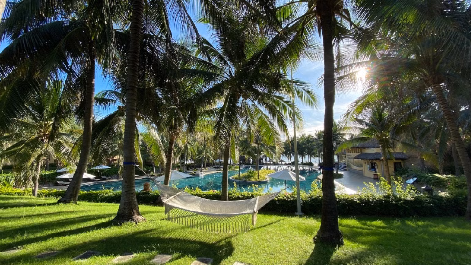 copy-of-orchid-pool-side-2-8465.jpg