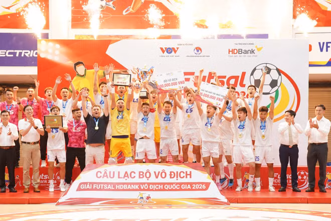 Đội Thái Sơn Bắc lên ngôi vô địch sau 16 năm chờ đợi.