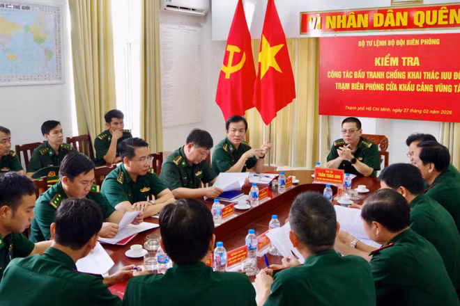 Quang cảnh buổi kiểm tra.