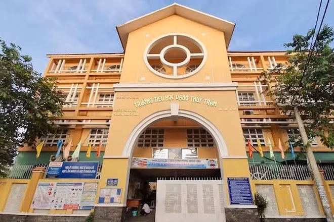 Trường Tiểu học Đặng Thùy Trâm, phường Tân Thuận. 