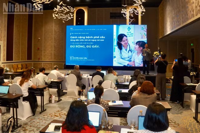 Quang cảnh tọa đàm. 