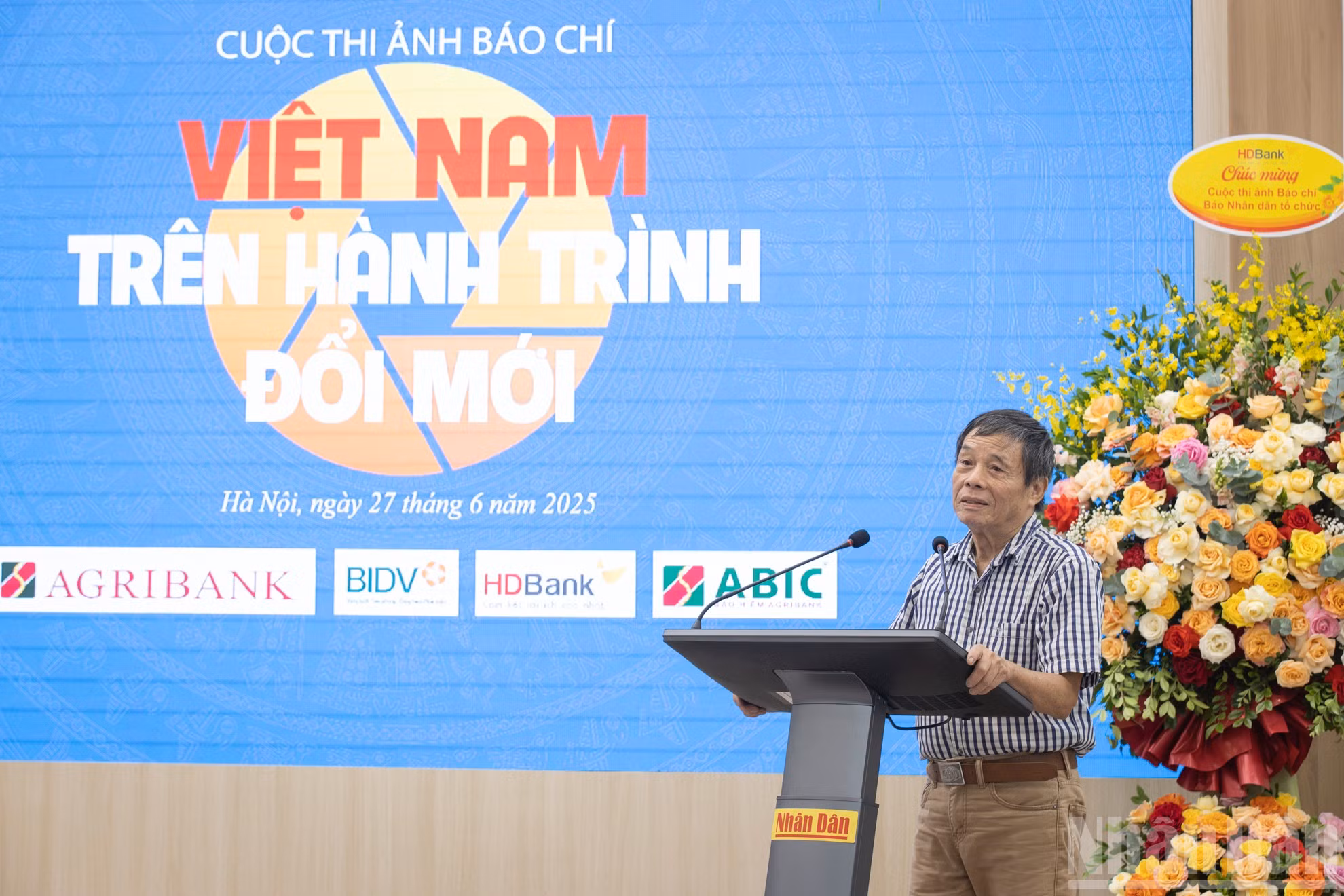 ndo_br_stnd6128.jpg