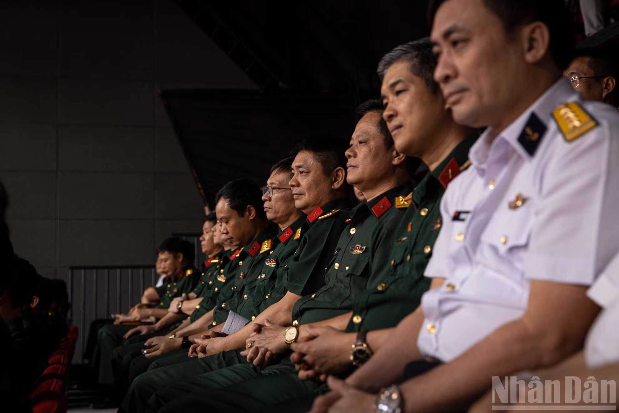 ndo_br_stnd8075.jpg