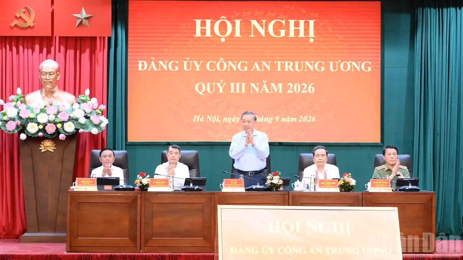a2-bnd.jpg