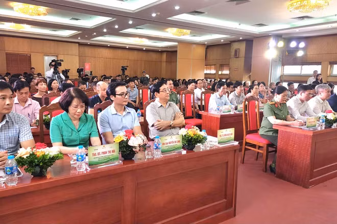 Quang cảnh Lễ phát động.