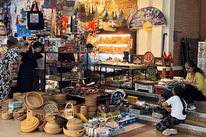 Hàng hóa dịp Tết Nguyên đán ổn định. (Ảnh minh họa)