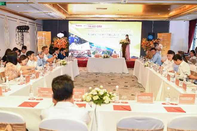 Tái cơ cấu doanh nghiệp nhà nước là nhiệm vụ chiến lược để nâng cao hiệu quả sử dụng nguồn lực quốc gia.