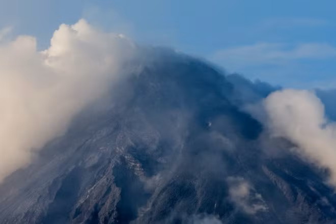 Núi lửa Mayon ở tỉnh Albay, Philippines. (Ảnh tư liệu: THX/TTXVN)