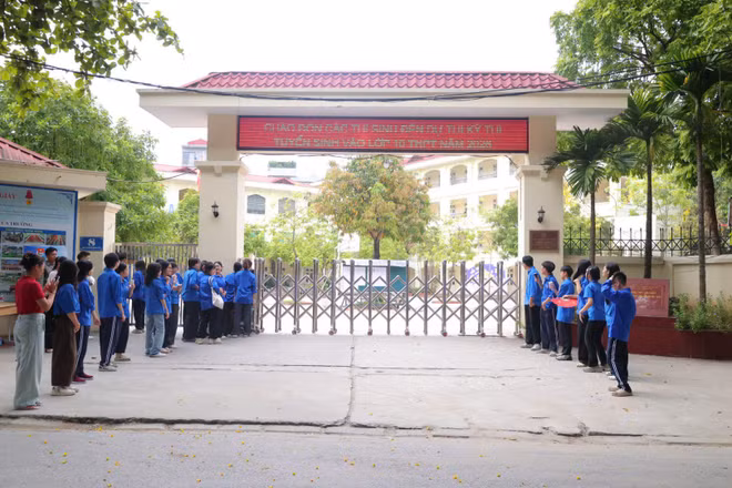 Một điểm thi trong kỳ thi vào lớp 10 tại thành phố Hà Nội.