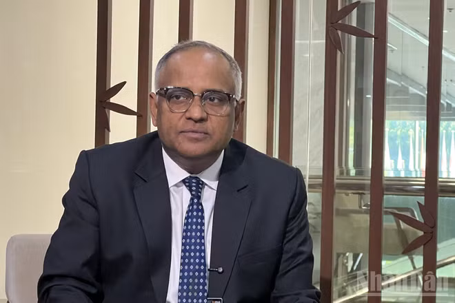 Ông Shantanu Chakraborty, Giám đốc Quốc gia Ngân hàng Phát triển châu Á (ADB) tại Việt Nam. (Ảnh: NHA TRANG)