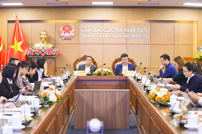 Quang cảnh buổi họp báo. (Ảnh: Thanh Tùng)