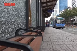 [Video] Hà Nội tăng cường 20 tuyến xe buýt phục vụ đại lễ A80
