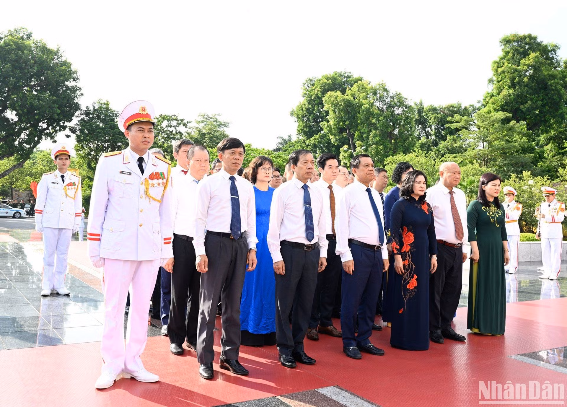 Đoàn đại biểu Bộ Lao động-Thương binh và Xã hội. Đoàn đại biểu Bộ Lao động-Thương binh và Xã hội.