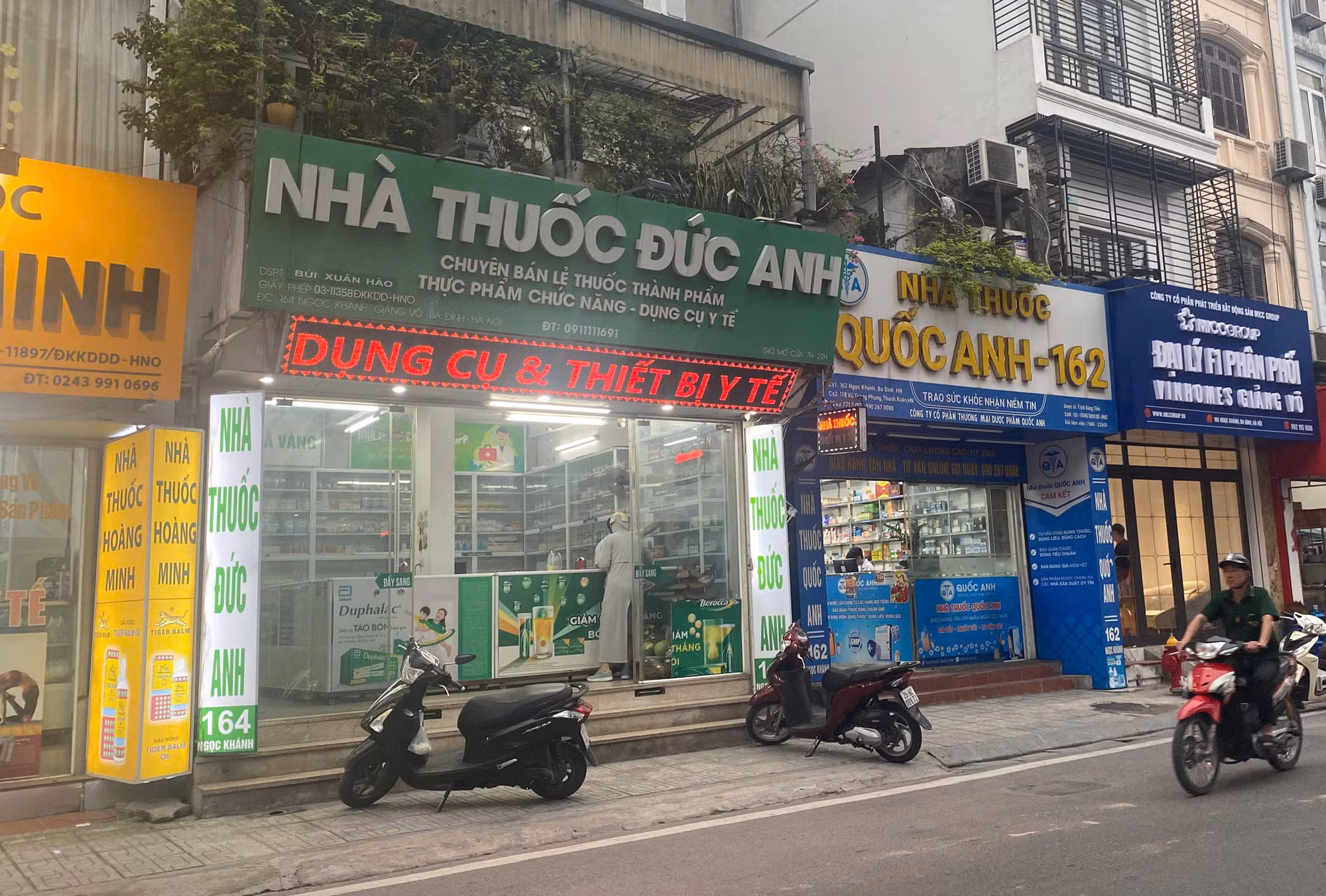 Cần đẩy mạnh đào tạo nhân viên y tế về quy trình bán, cấp phát thuốc và nâng cao nhận thức của người dân về sử dụng thuốc an toàn. Cần đẩy mạnh đào tạo nhân viên y tế về quy trình bán, cấp phát thuốc và nâng cao nhận thức của người dân về sử dụng thuốc an toàn.