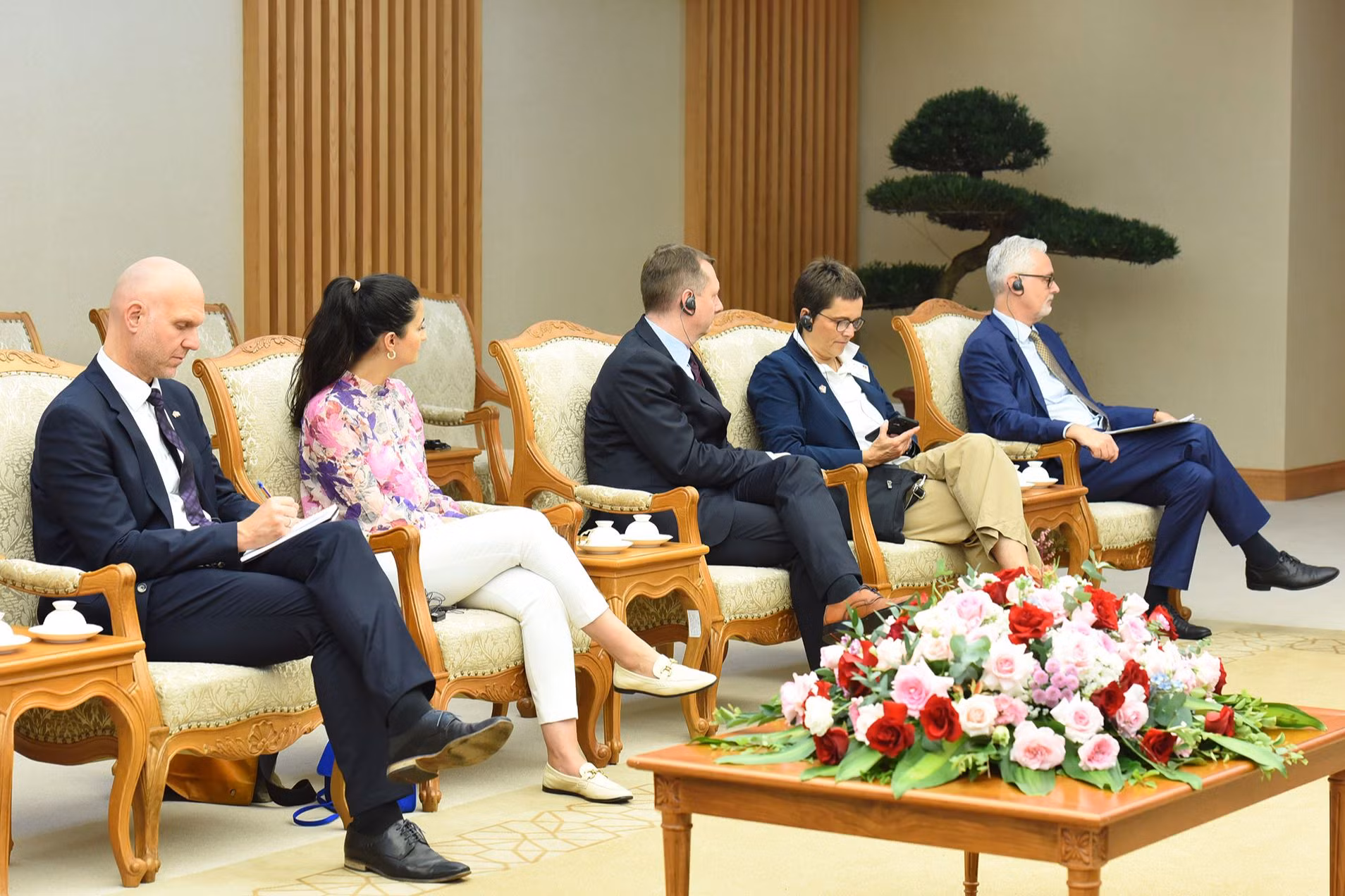 Các thành viên đi cùng Ngài Stephan Weil, Thủ hiến bang Hạ Saxony.