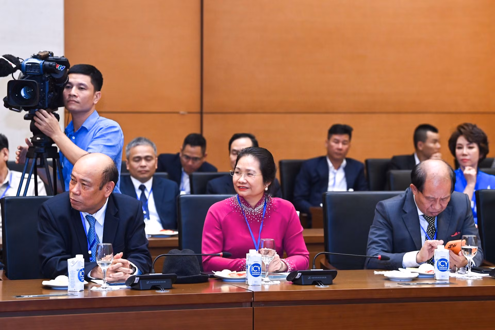Các đại biểu doanh nghiệp gia đình tiêu biểu dự buổi gặp mặt.