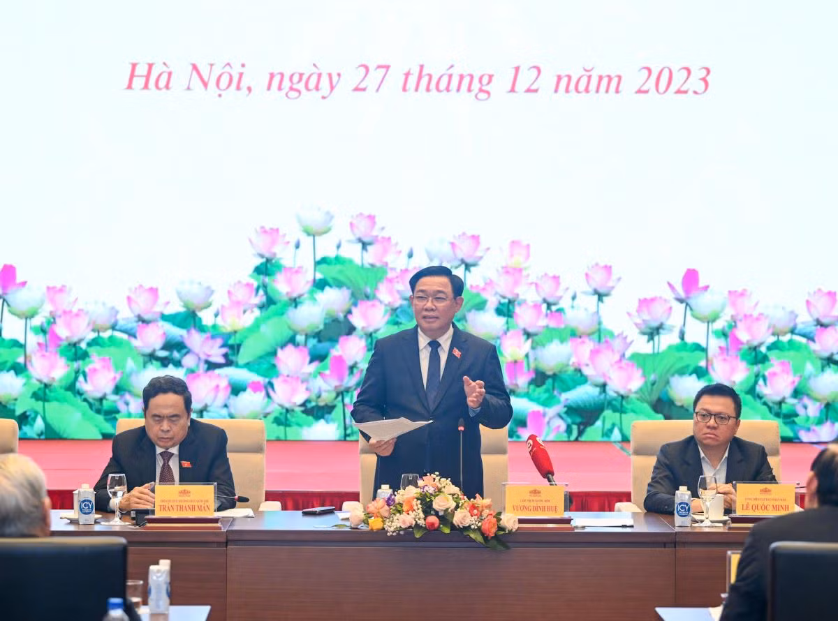 Chủ tịch Quốc hội Vương Đình Huệ phát biểu tại buổi lễ.
