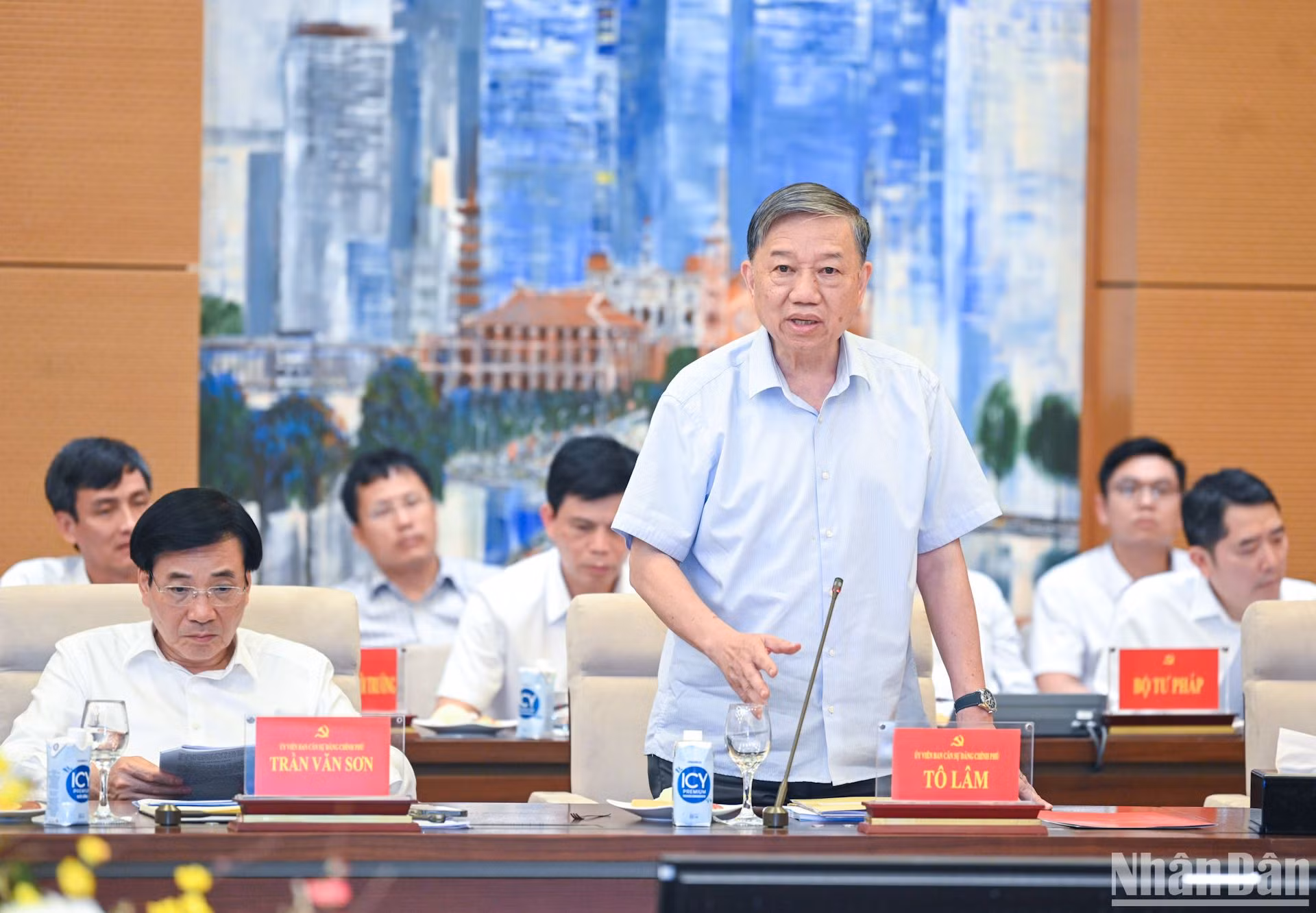 Bộ trưởng Công an Tô Lâm phát biểu ý kiến tại hội nghị. Bộ trưởng Công an Tô Lâm phát biểu ý kiến tại hội nghị.