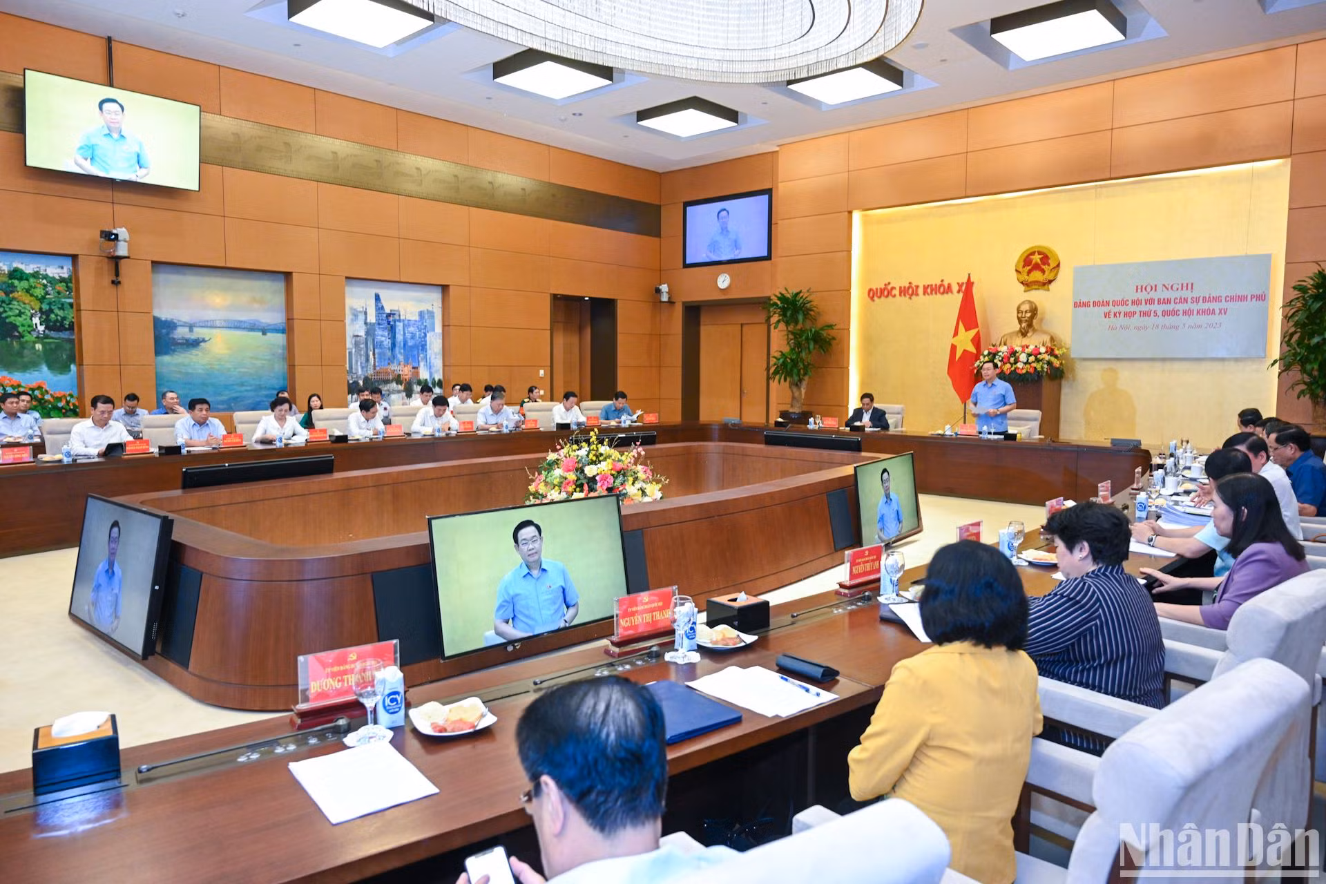 Quang cảnh hội nghị tại Nhà Quốc hội. Quang cảnh hội nghị tại Nhà Quốc hội.