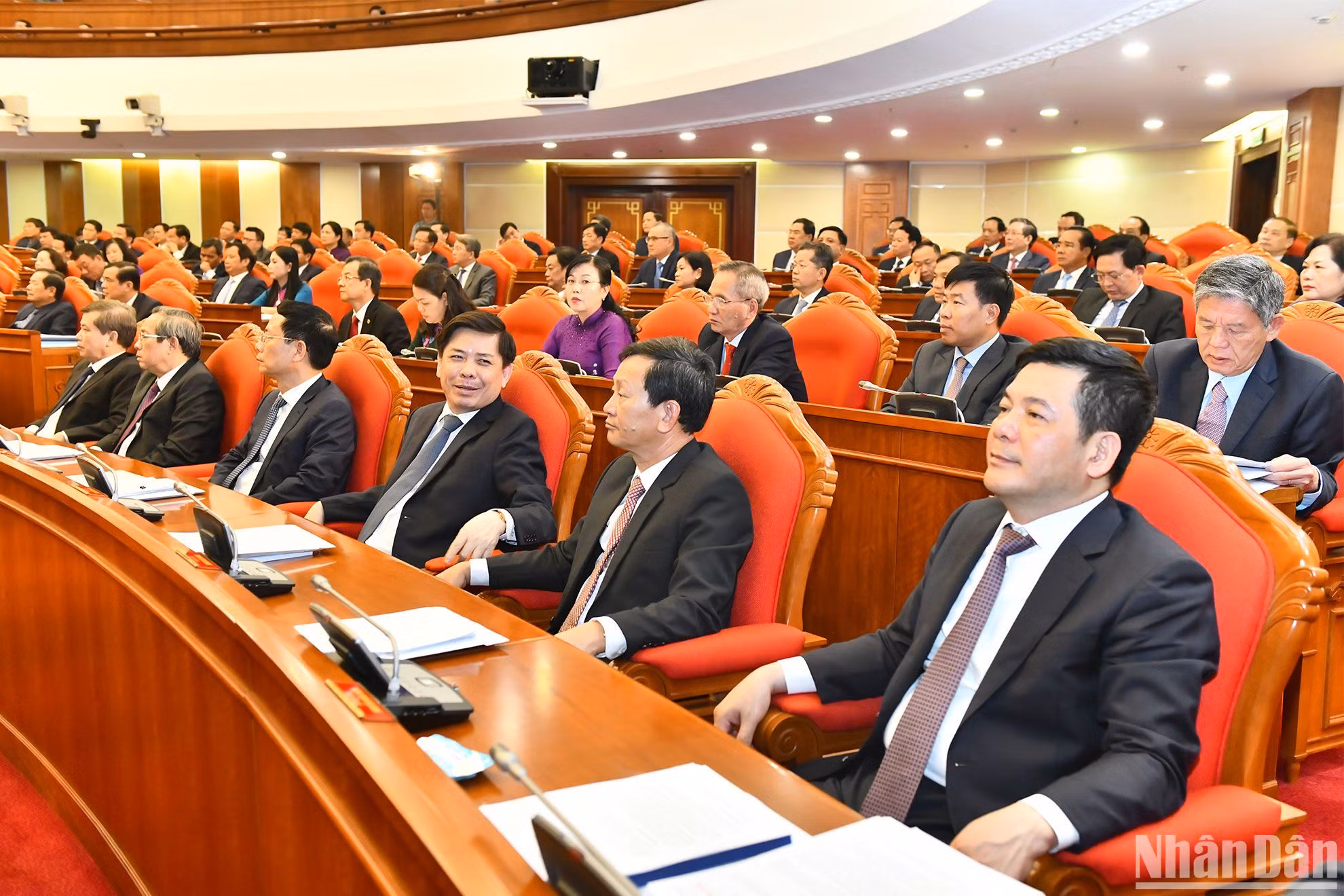 Các đại biểu dự phiên bế mạc hội nghị.