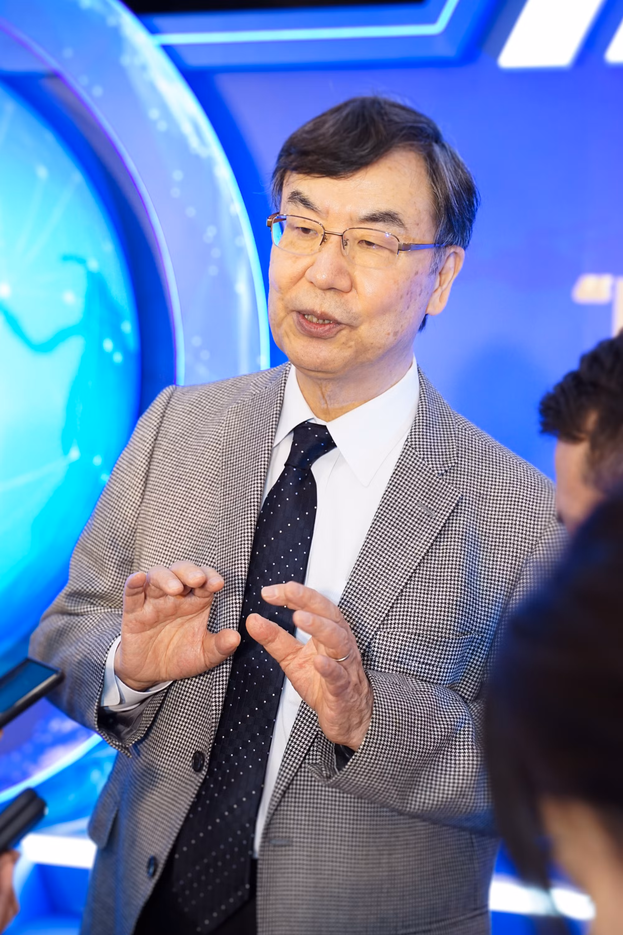 Giáo sư Shimon Sakaguchi cho biết các nhà nghiên cứu vẫn đang ở giai đoạn tìm kiếm các giải pháp sử dụng tế bào Treg, CAR-T để điều trị các tác nhân đích. Giáo sư Shimon Sakaguchi cho biết các nhà nghiên cứu vẫn đang ở giai đoạn tìm kiếm các giải pháp sử dụng tế bào Treg, CAR-T để điều trị các tác nhân đích.