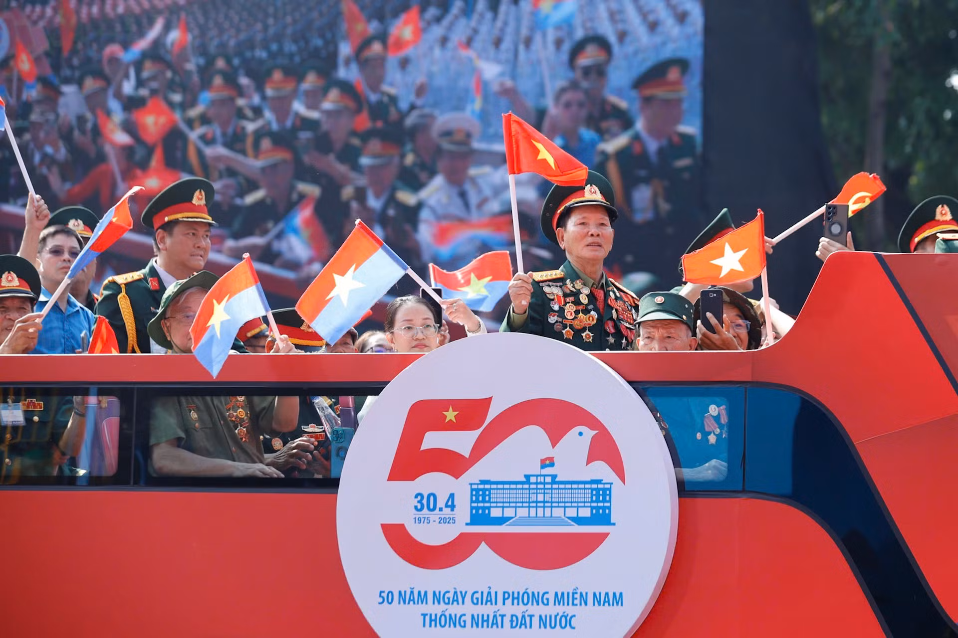Lễ Kỷ niệm 50 năm Ngày Giải phóng miền nam, thống nhất đất nước ảnh 216