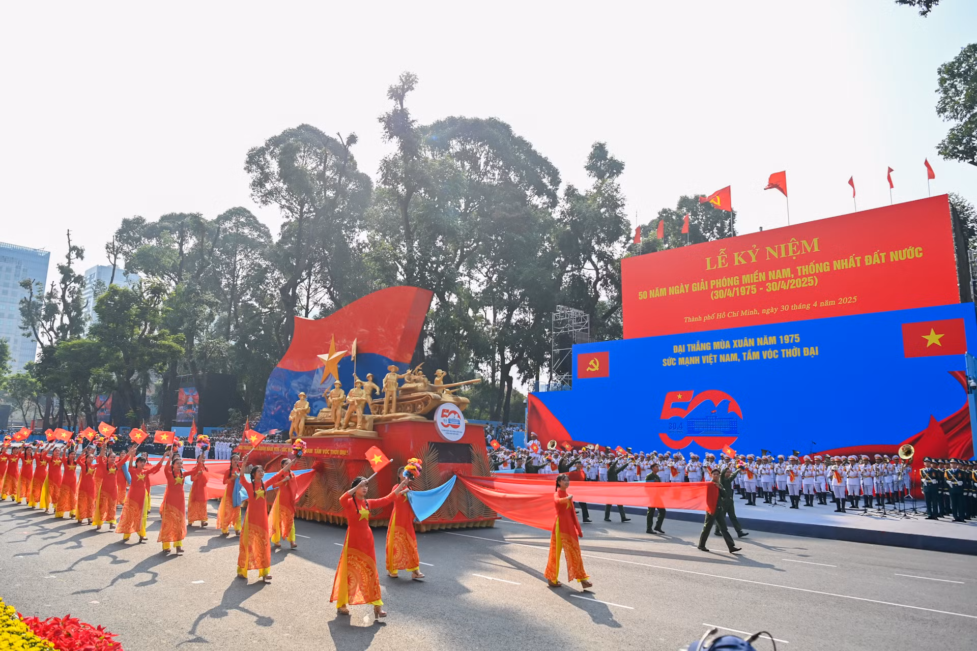 Lễ Kỷ niệm 50 năm Ngày Giải phóng miền nam, thống nhất đất nước ảnh 40