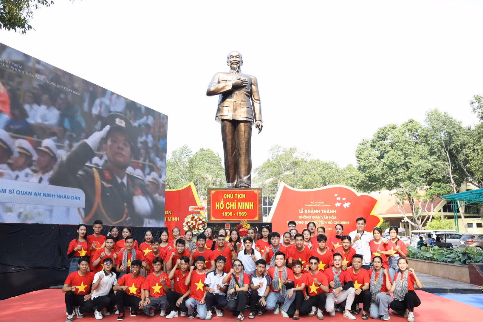 Lễ Kỷ niệm 50 năm Ngày Giải phóng miền nam, thống nhất đất nước ảnh 243