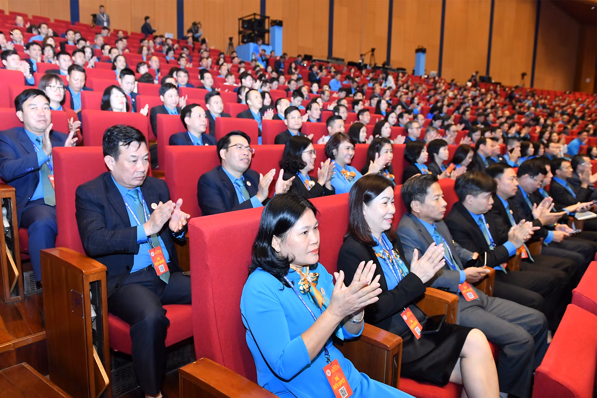Các đại biểu tham dự phiên bế mạc đại hội.