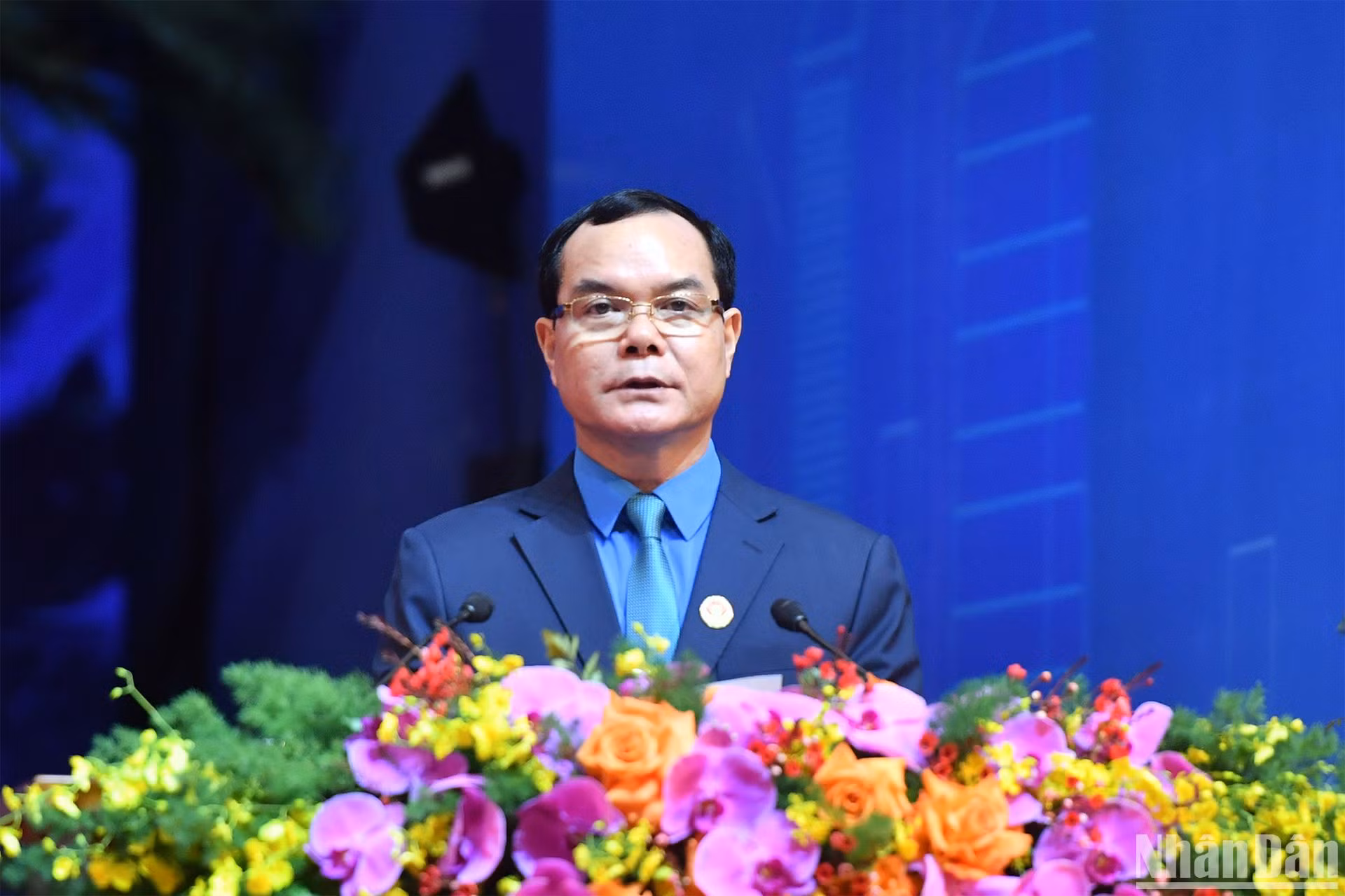 Đồng chí Nguyễn Đình Khang, Chủ tịch Tổng Liên đoàn Lao động Việt Nam tái đắc cử Chủ tịch Tổng Liên đoàn Lao động Việt Nam khóa XIII, nhiệm kỳ 2023-2028.