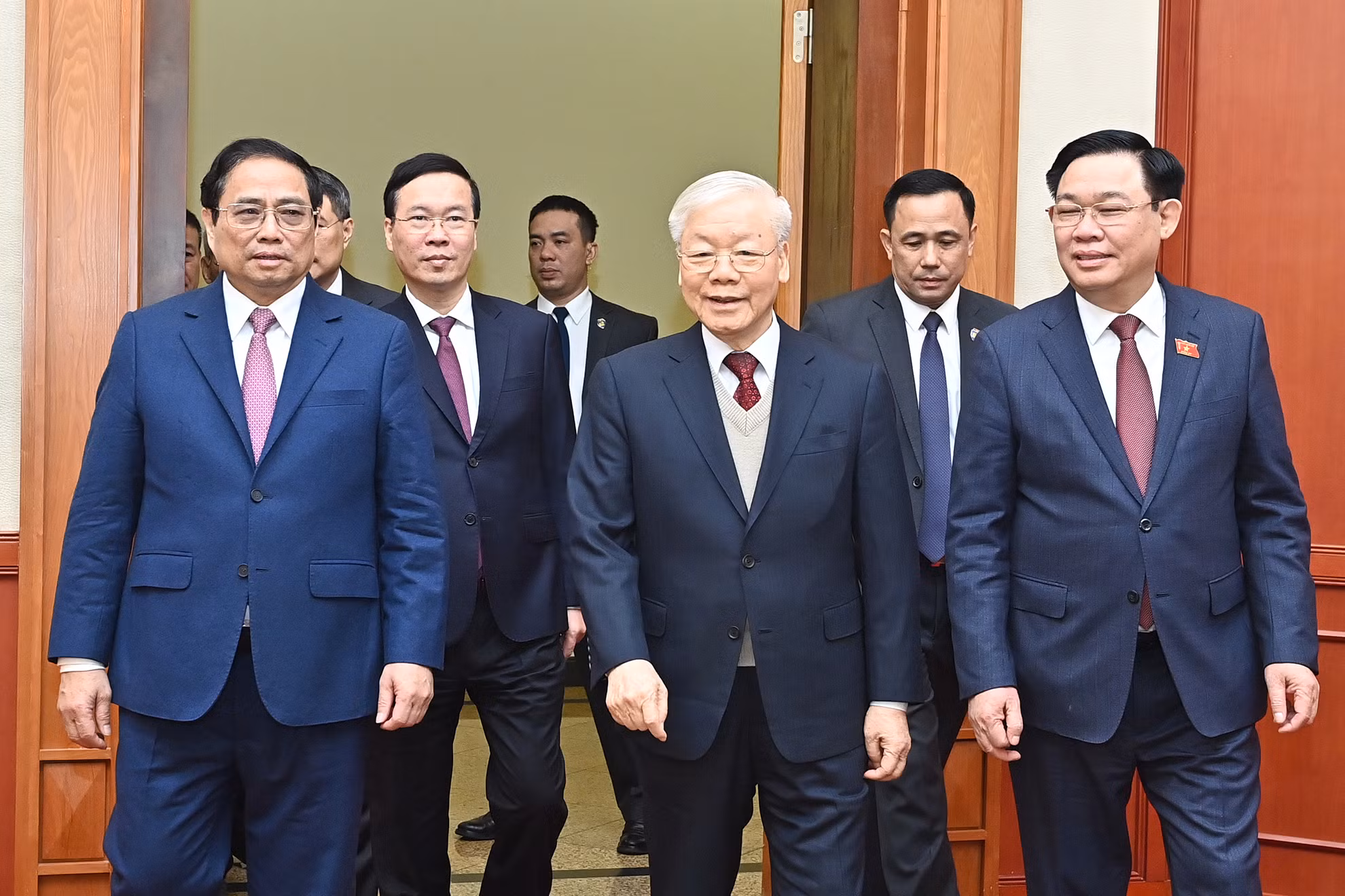 Tổng Bí thư Nguyễn Phú Trọng cùng các đồng chí lãnh đạo Đảng, Nhà nước dự chúc Tết.