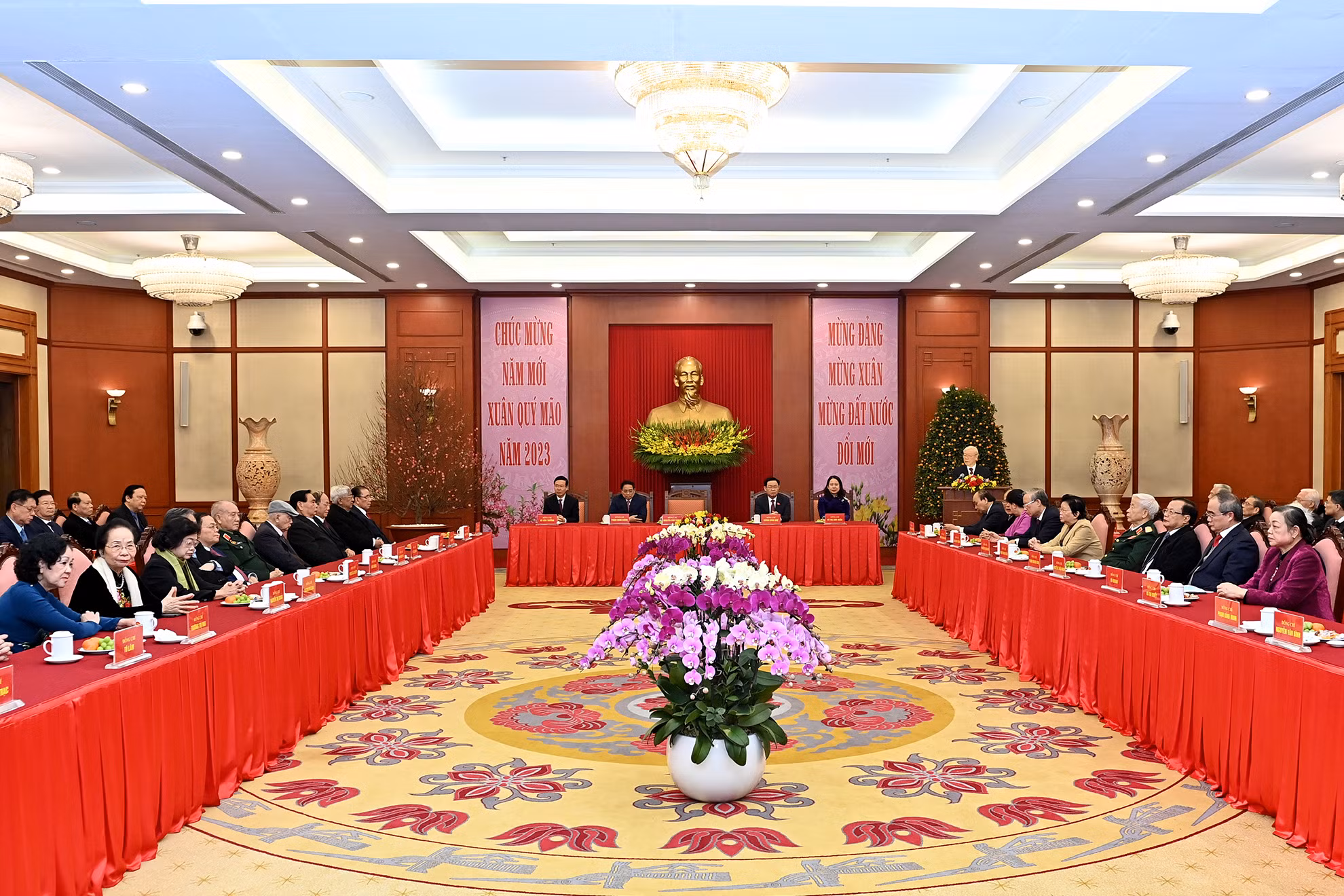 Quang cảnh buổi chúc Tết tại Trụ sở Trung ương Đảng.