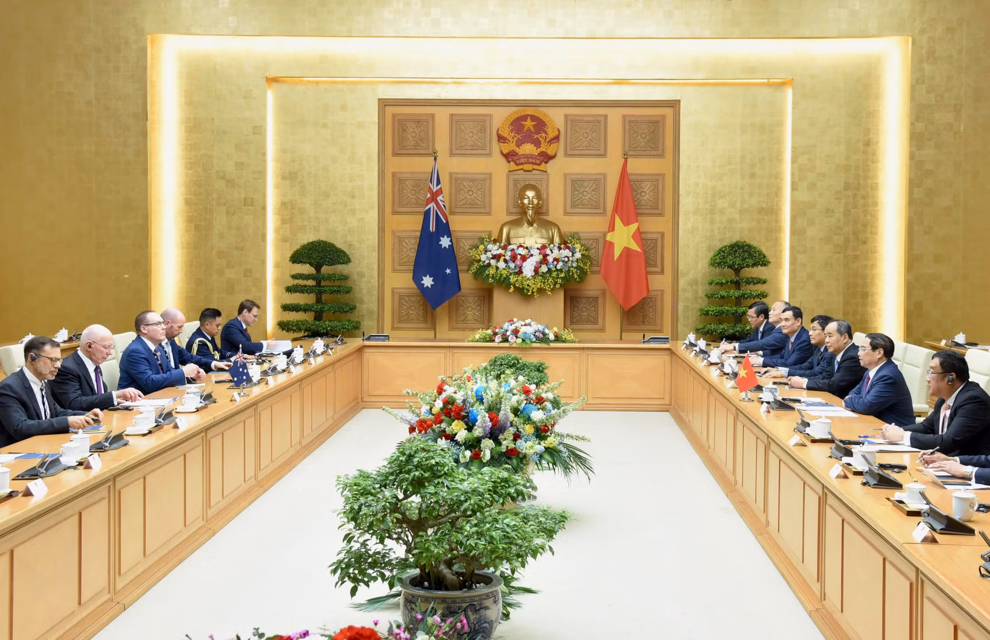 Thủ tướng Phạm Minh Chính hội kiến Toàn quyền Australia David Hurley.
