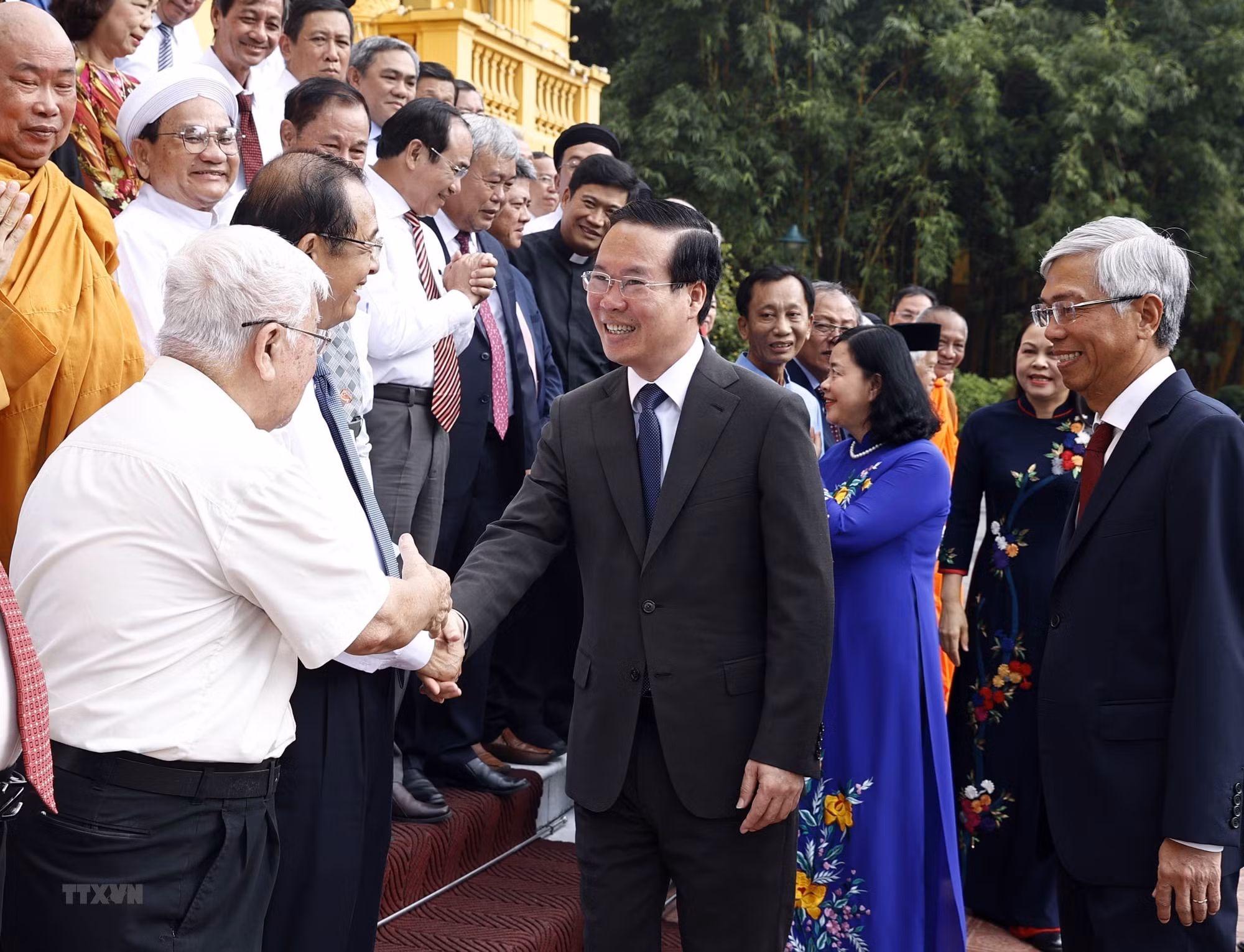 Chủ tịch nước Võ Văn Thưởng và các đại biểu. (Ảnh: Thống Nhất/TTXVN)