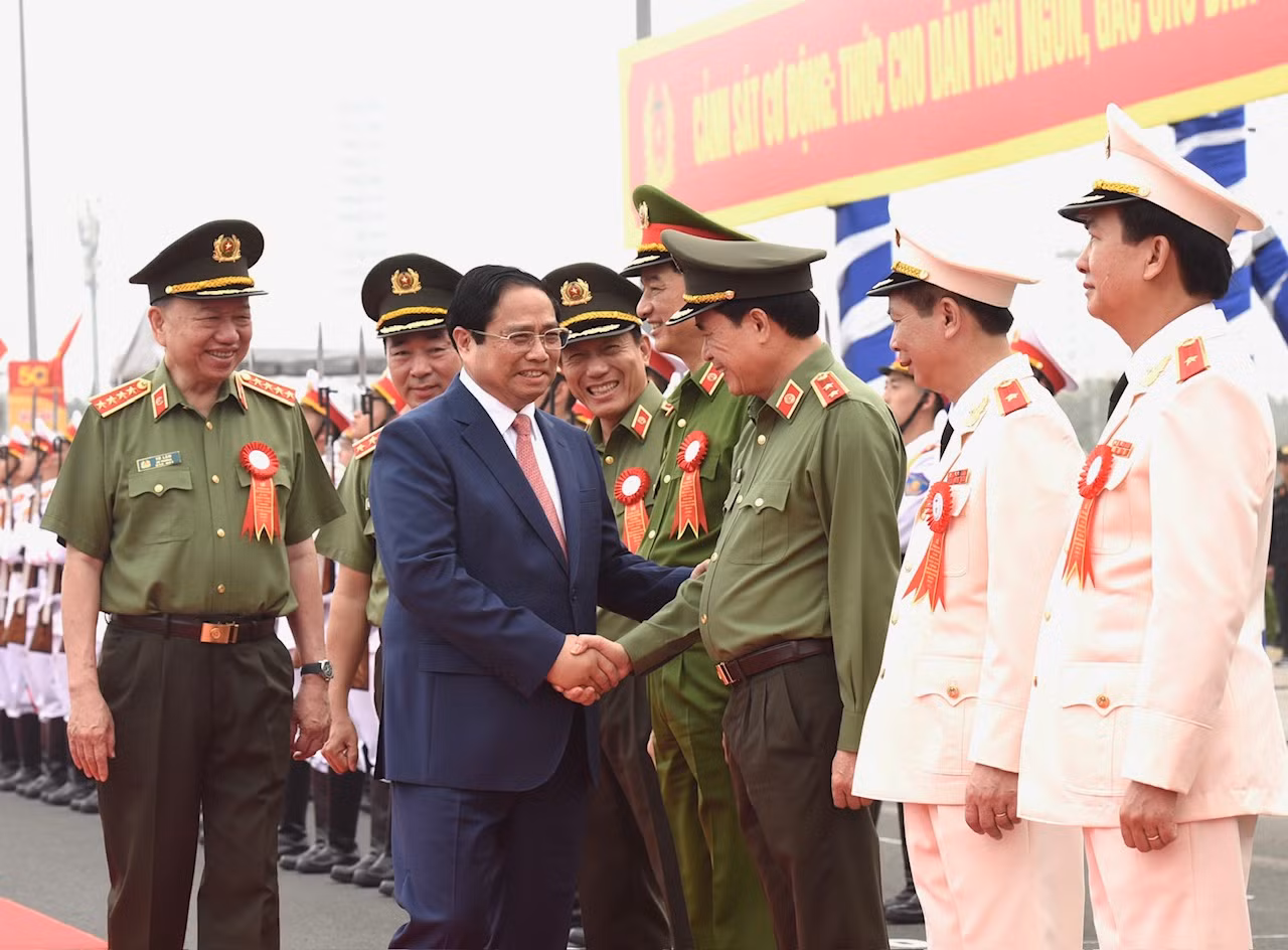 Thủ tướng Phạm Minh Chính với lãnh đạo Bộ Công an tham dự Lễ kỷ niệm. Thủ tướng Phạm Minh Chính với lãnh đạo Bộ Công an tham dự Lễ kỷ niệm.
