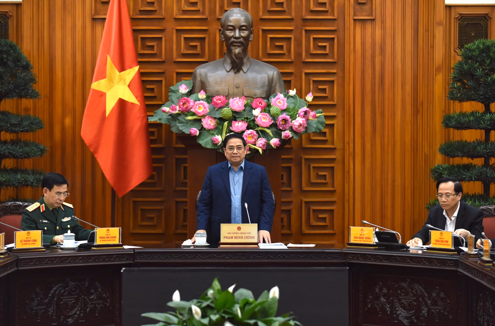 Thủ tướng Phạm Minh Chính, Trưởng Ban Chỉ đạo chủ trì phiên họp.