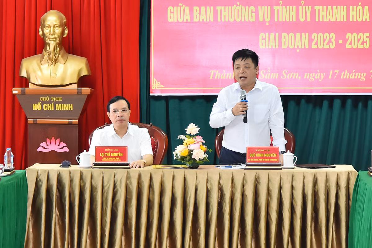 Phó Tổng Biên tập Báo Nhân Dân Quế Đình Nguyên phát biểu ý kiến tại buổi lễ.