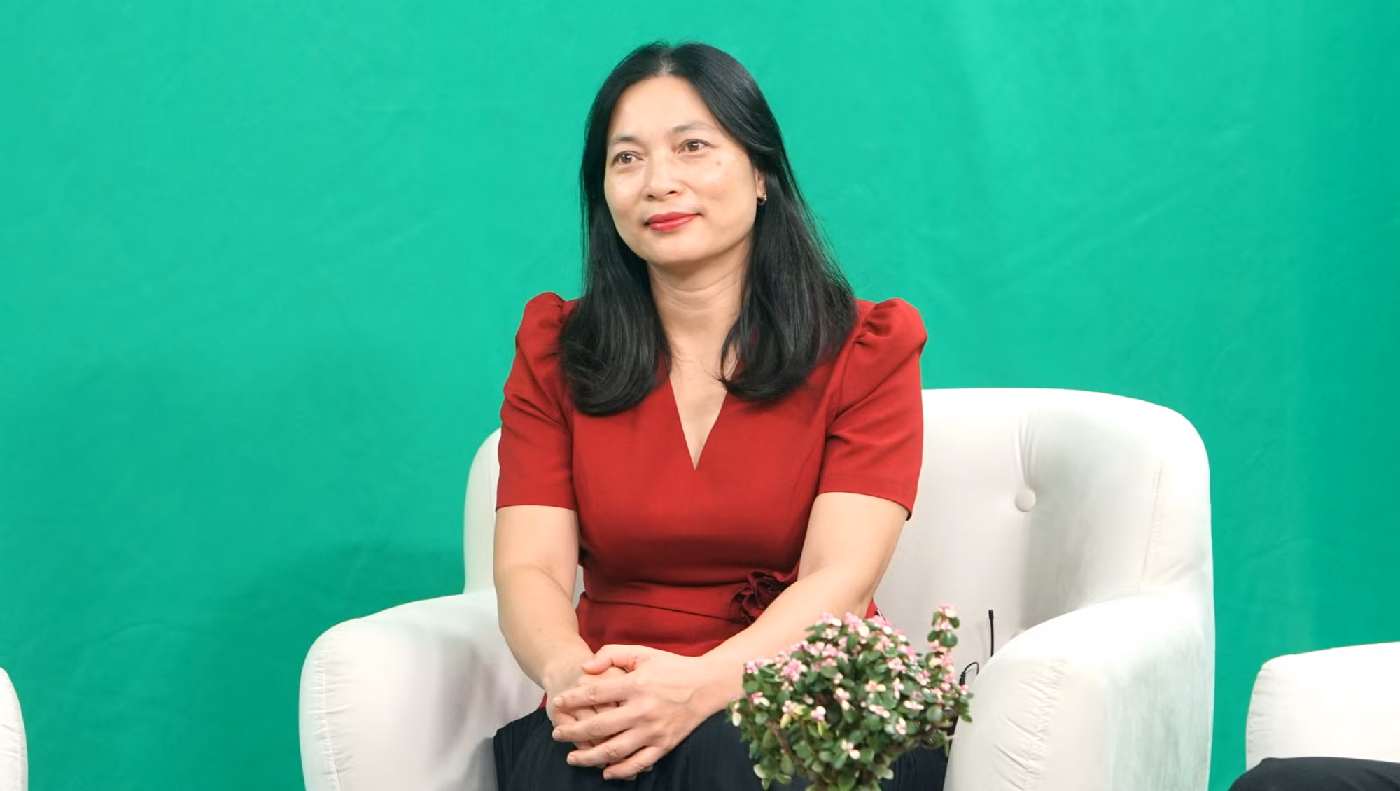 Bà Nghiêm Thị Hồng Vân, Phó Vụ trưởng Vụ Pháp chế, Bộ Giáo dục và Đào tạo. (Ảnh: TRUNG HƯNG) Bà Nghiêm Thị Hồng Vân, Phó Vụ trưởng Vụ Pháp chế, Bộ Giáo dục và Đào tạo. (Ảnh: TRUNG HƯNG)