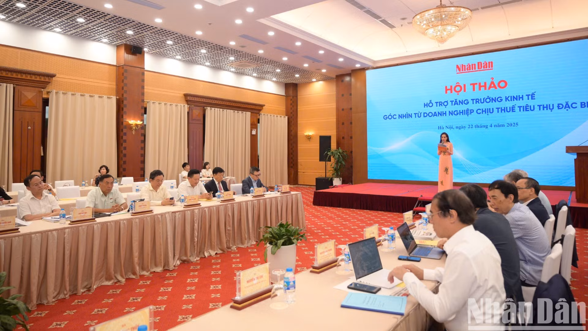 Toàn cảnh hội thảo.