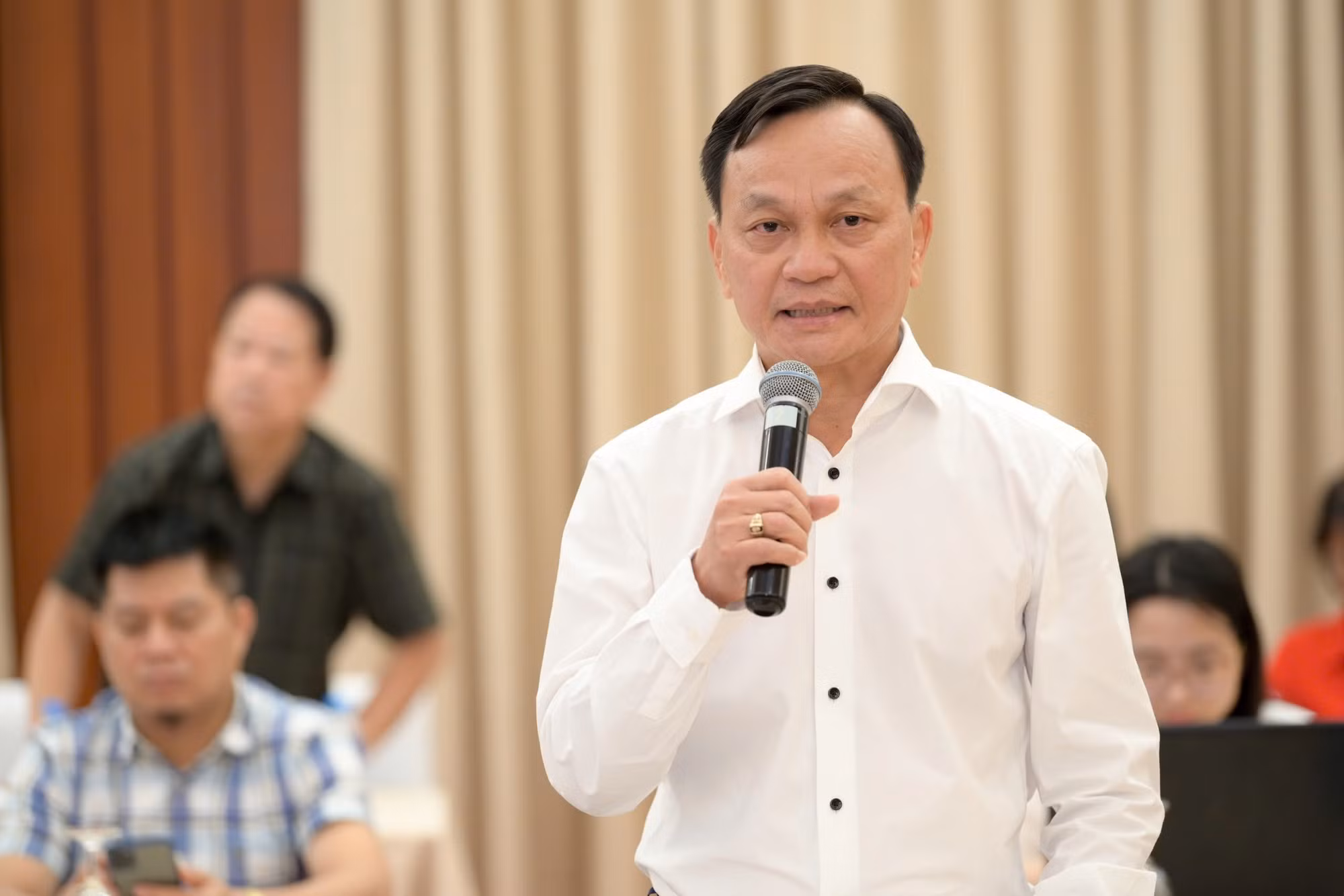 Ông Nguyễn Thanh Phúc, Giám đốc Quan hệ đối ngoại Công ty TNHH Nhà máy bia Heineken Việt Nam phát biểu tại hội thảo. Ông Nguyễn Thanh Phúc, Giám đốc Quan hệ đối ngoại Công ty TNHH Nhà máy bia Heineken Việt Nam phát biểu tại hội thảo.