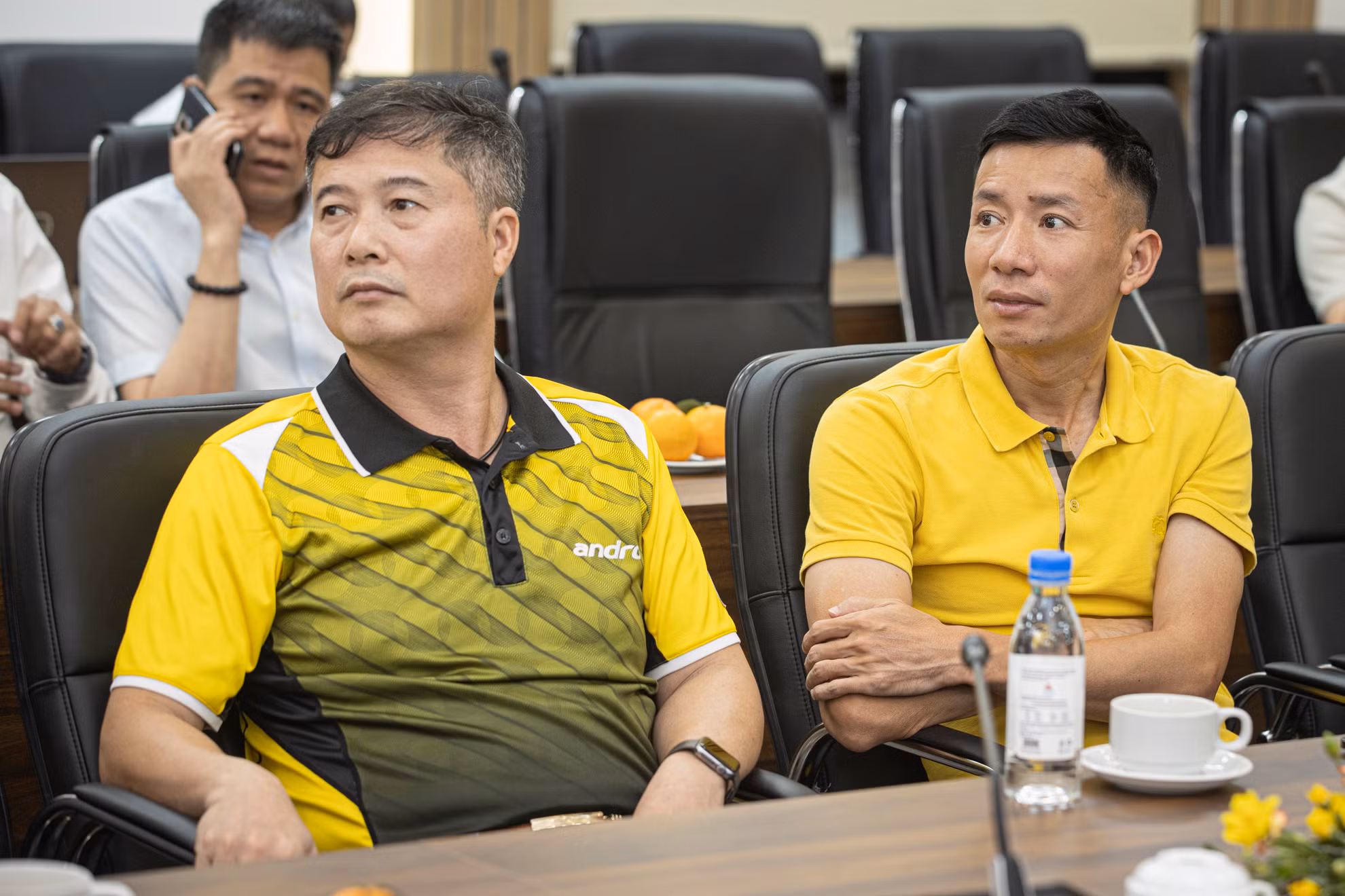 Đại diện các huấn luyện viên góp mặt tại buổi họp báo.