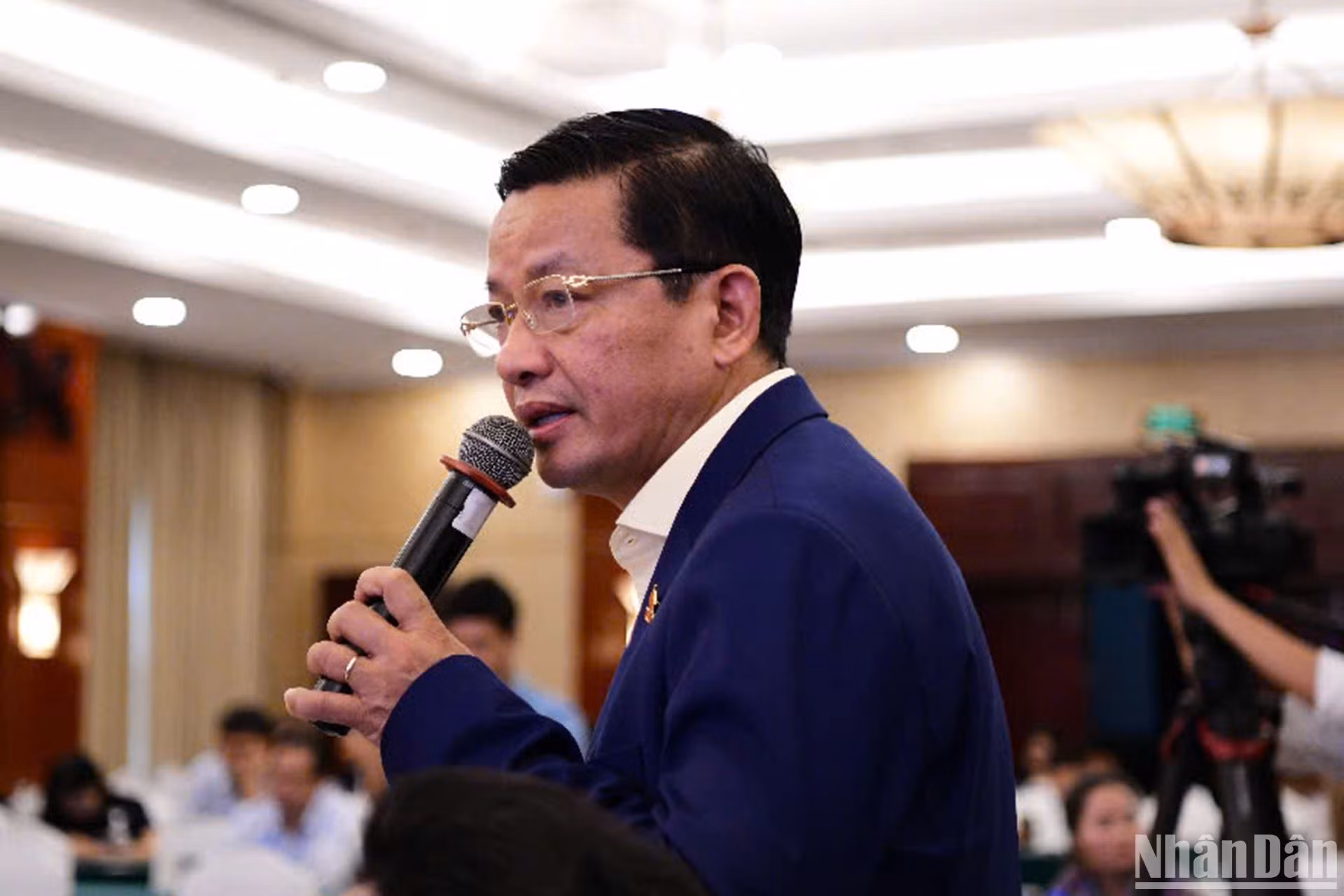 Ông Trịnh Tiến Dũng, Tổng Giám đốc Công ty Cổ phần Cơ khí Xây dựng Thương mại Đại Dũng phát biểu tại phiên tọa đàm.