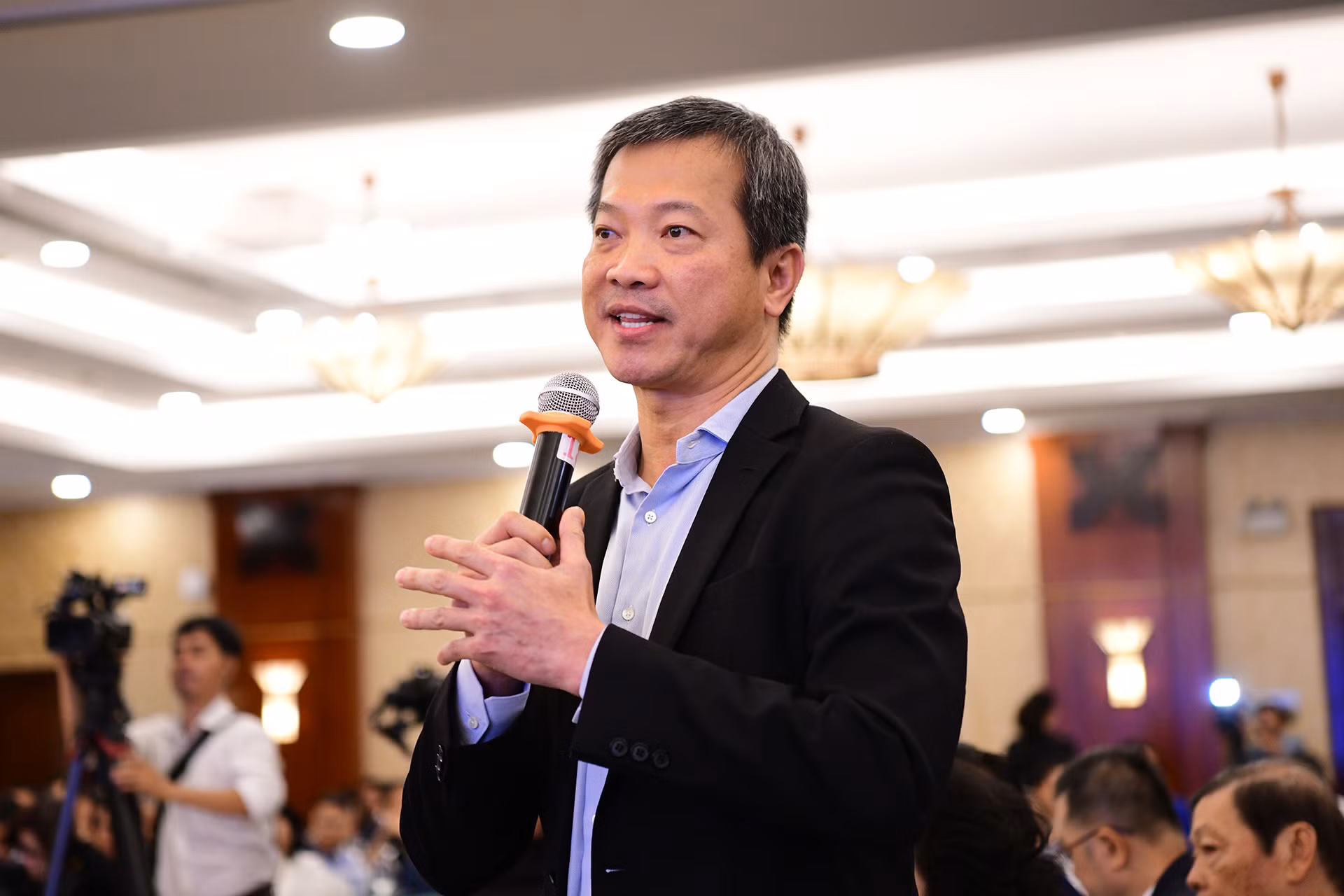 Ông Mai Hữu Tín, Chủ tịch Liên đoàn Doanh nghiệp tỉnh Bình Dương phát biểu.