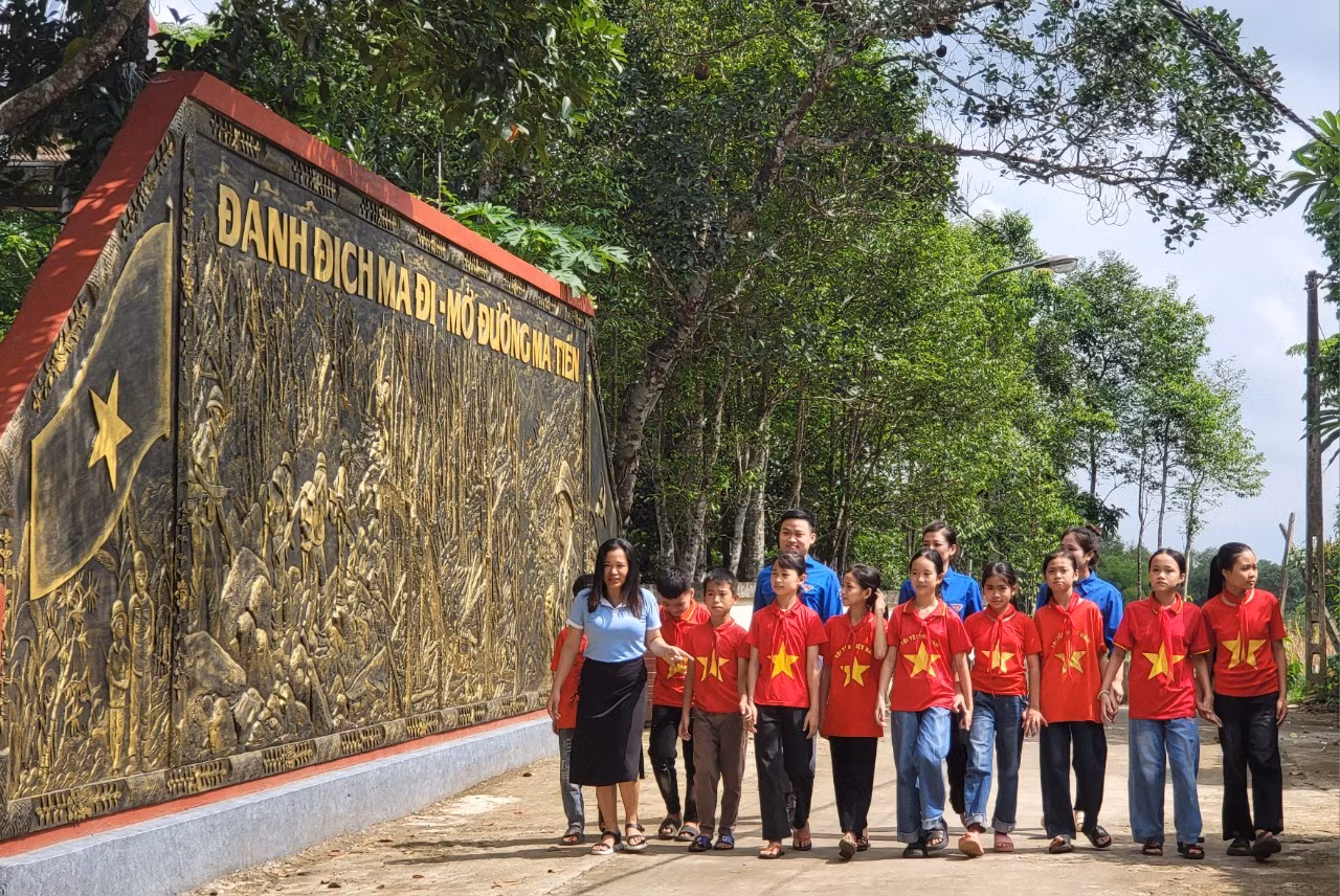 Ngày 9/12/2013, Thủ tướng chính phủ quyết định xếp hạng di tích Quốc gia đặc biệt cho Di tích lịch sử đường Trường Sơn - đường Hồ Chí Minh.