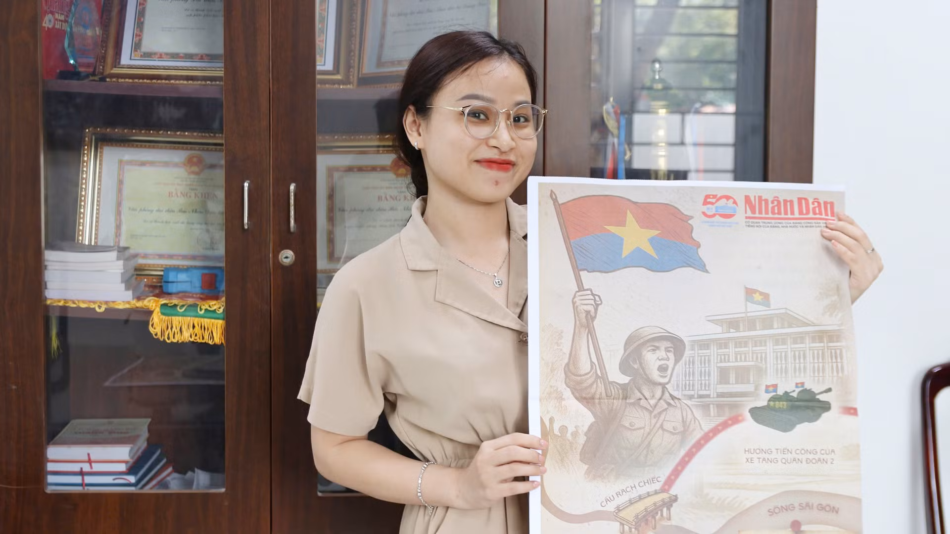 Phụ san đặc biệt kỷ niệm 50 năm Ngày Giải phóng miền nam, thống nhất đất nước của Báo Nhân Dân được bạn đọc tại Quảng Nam đón nhận nồng nhiệt. Phụ san đặc biệt kỷ niệm 50 năm Ngày Giải phóng miền nam, thống nhất đất nước của Báo Nhân Dân được bạn đọc tại Quảng Nam đón nhận nồng nhiệt.