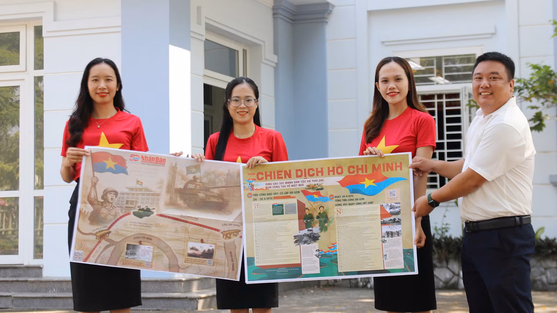 Tặng phụ san đặc biệt kỷ niệm 50 năm Ngày Giải phóng miền nam, thống nhất đất nước cho bạn đọc tại Quảng Nam