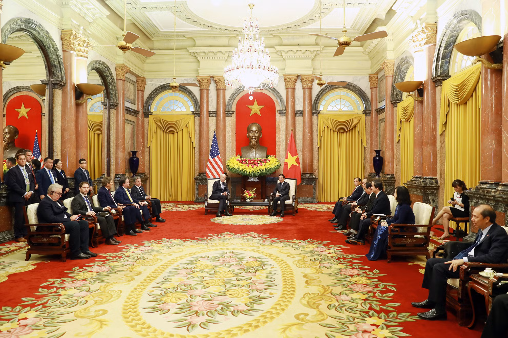 Quang cảnh buổi tiếp của Chủ tịch nước Võ Văn Thưởng với Tổng thống Joe Biden tại Phủ Chủ tịch.