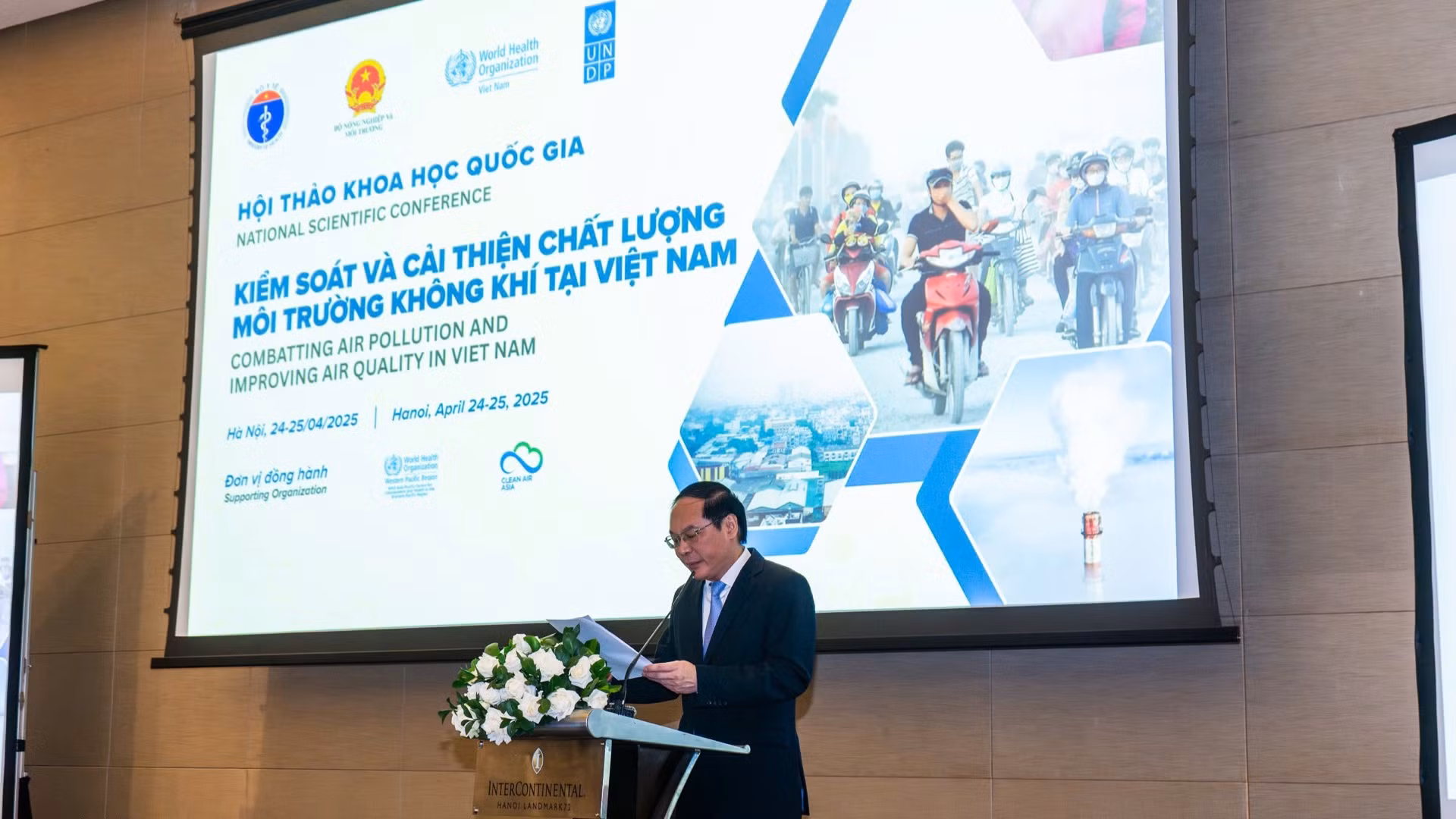 Thứ trưởng Nông nghiệp và Môi trường Lê Công Thành phát biểu tại sự kiện. Thứ trưởng Nông nghiệp và Môi trường Lê Công Thành phát biểu tại sự kiện.