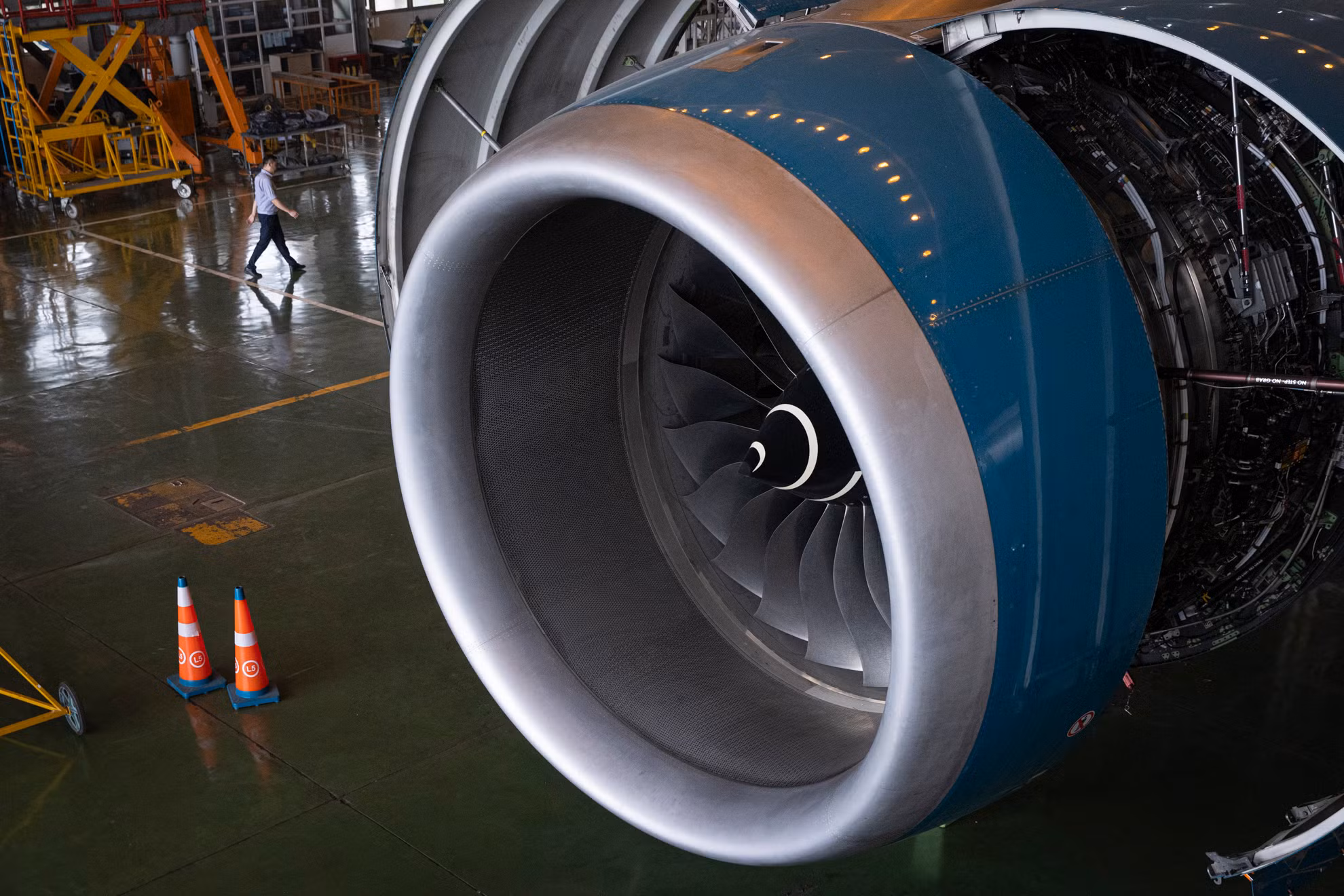 Các dòng máy bay được VAECO bảo dưỡng gồm: máy bay A319, A320, A321, A330, A350, B777, B787 và ATR. Các dòng máy bay được VAECO bảo dưỡng gồm: máy bay A319, A320, A321, A330, A350, B777, B787 và ATR.